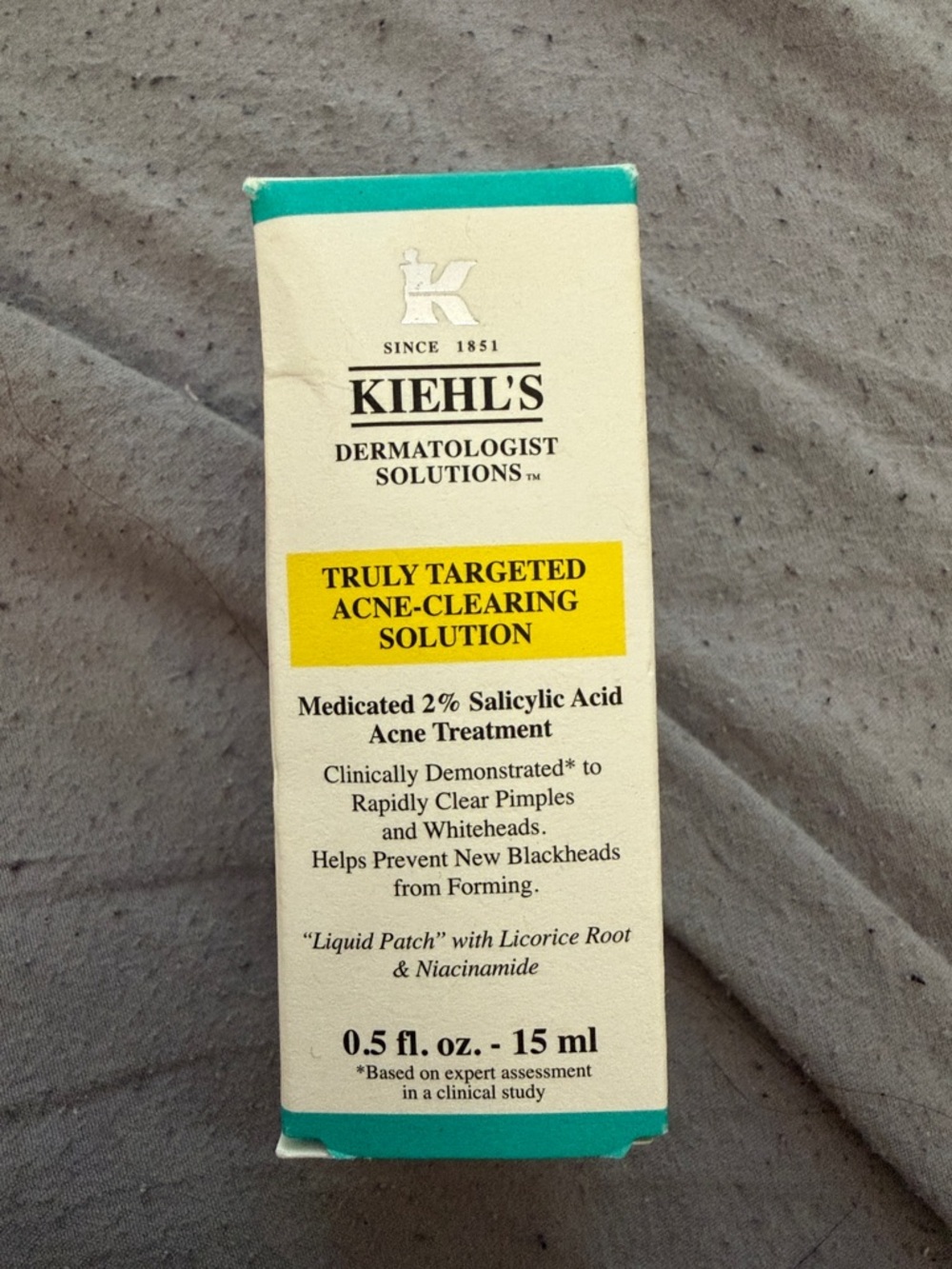 Kiehl's Truly Targeted Acne-Clearing Solution - White with Yellow Accent